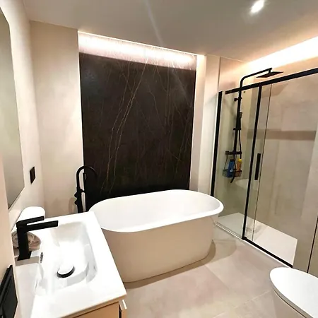 Atuaire Centrico Balcones Con Vistas Al Camino De Santiago Apartamento *