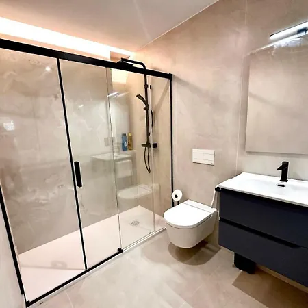 Atuaire Centrico Balcones Con Vistas Al Camino De Santiago *