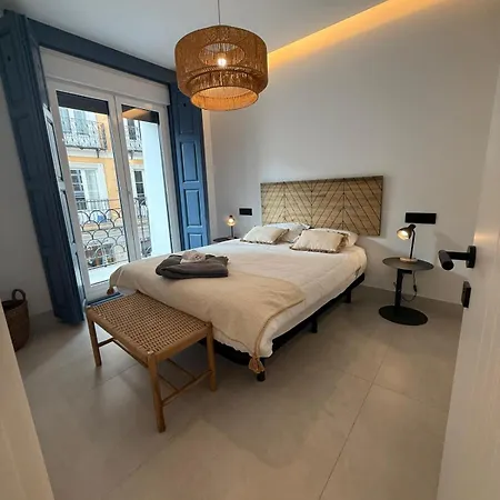 Atuaire Centrico Balcones Con Vistas Al Camino De Santiago Apartamento Burgo